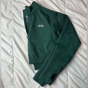 Revive Seamless Crop 1/2 Zip Pullover